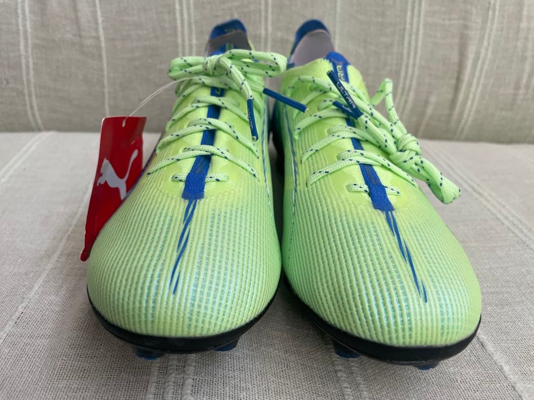 PUMA ウルトラ 5 カーボン FG WNS 36300円　22.５cm