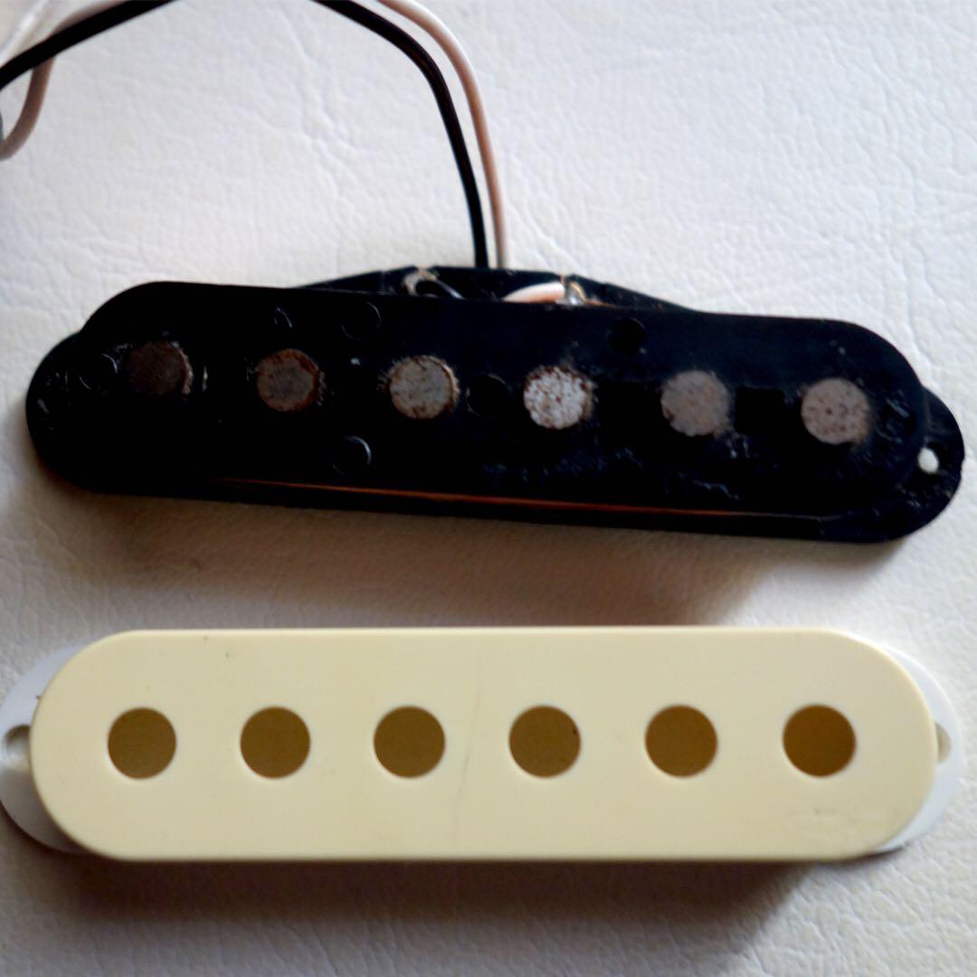フェンダージャパンストラトPU neck(フロント） Eシリアル