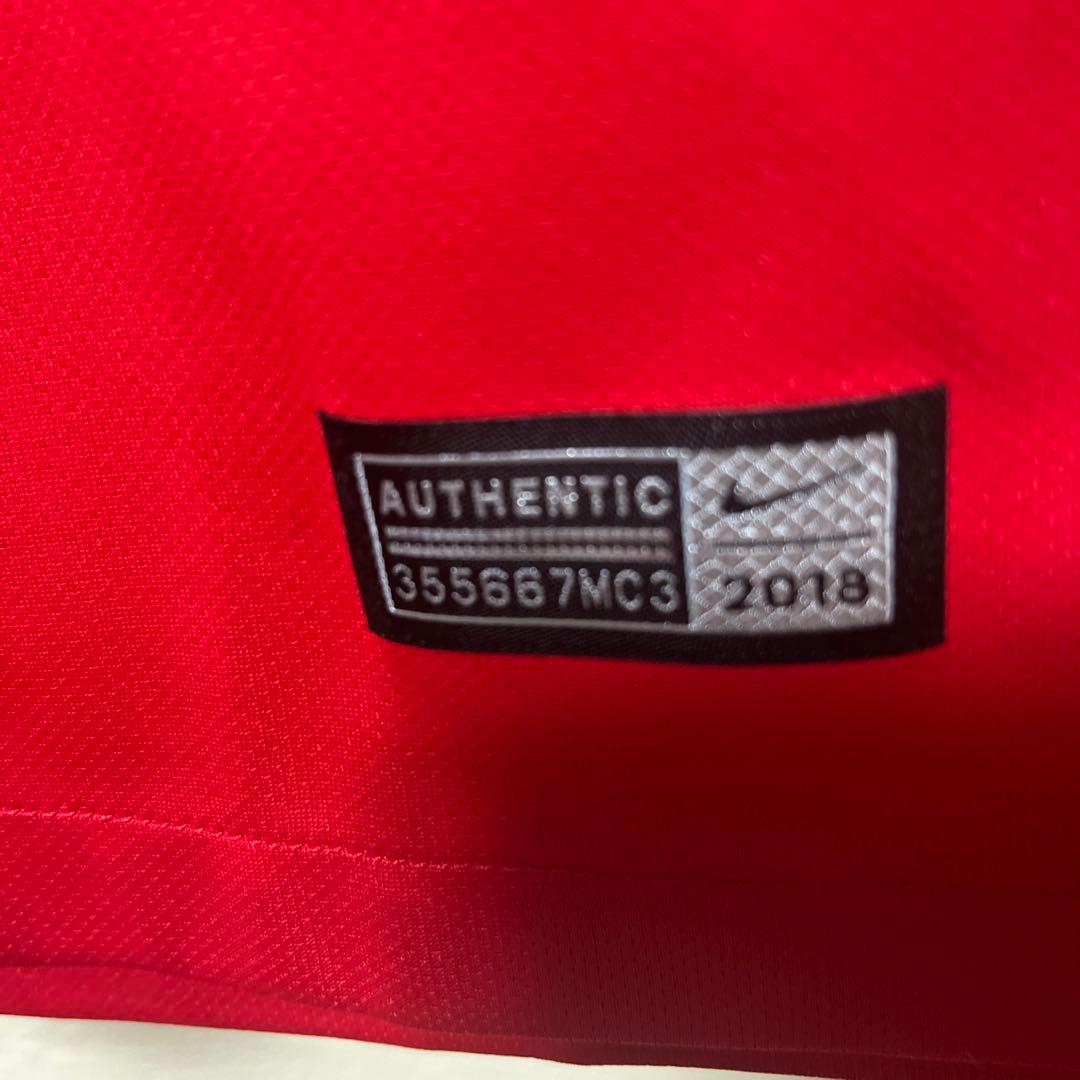 浦和レッズ 17選手サイン入り Nike シャツ Mサイズ