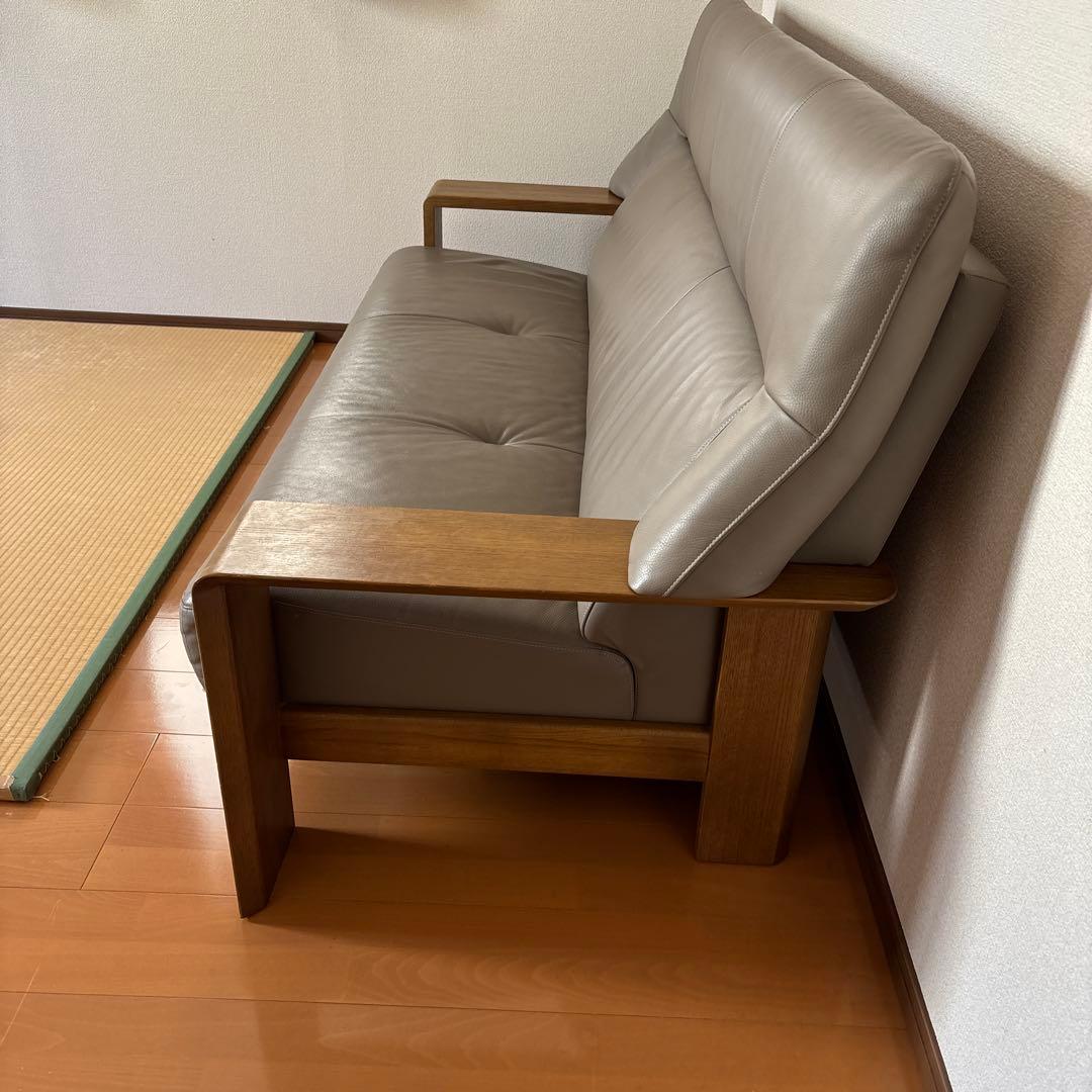 【カリモク】レザーソファ