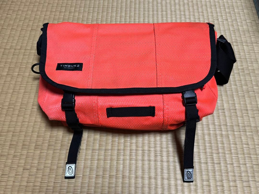 レアカラー TIMBUK2 クラシックメッセンジャー Sサイズ A4サイズ収納