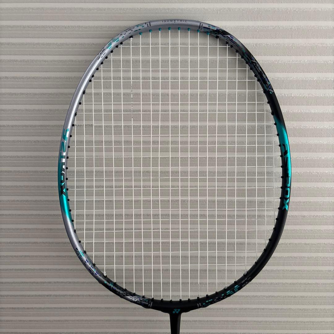 YONEX アストロクス88dプロ 4UG5