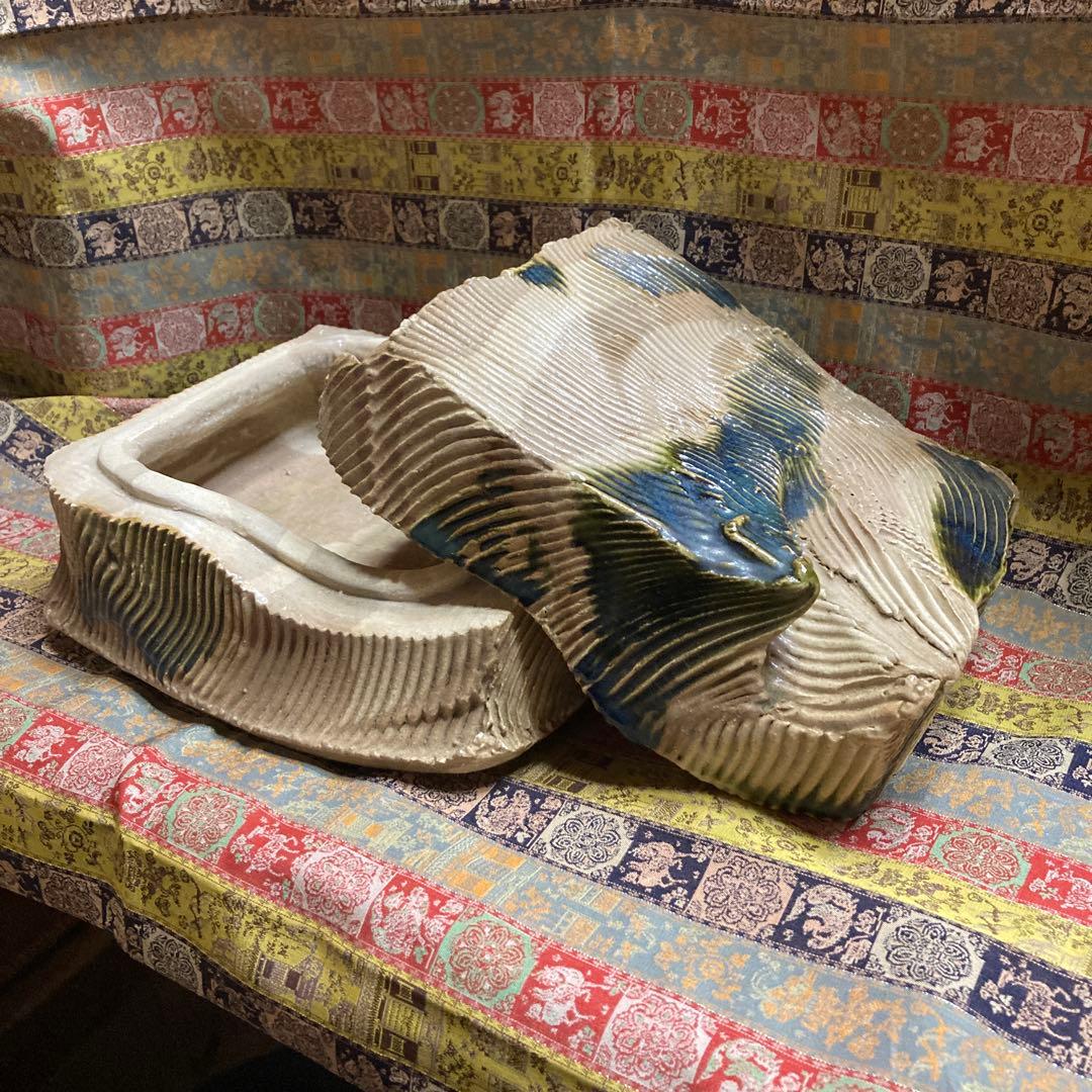 織部　陶箱　作家不詳　21×18×￼高18cm 4.4Kg