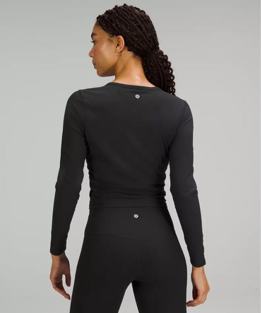Lululemon ブラック 長袖 ヨガウェア　サイズ4