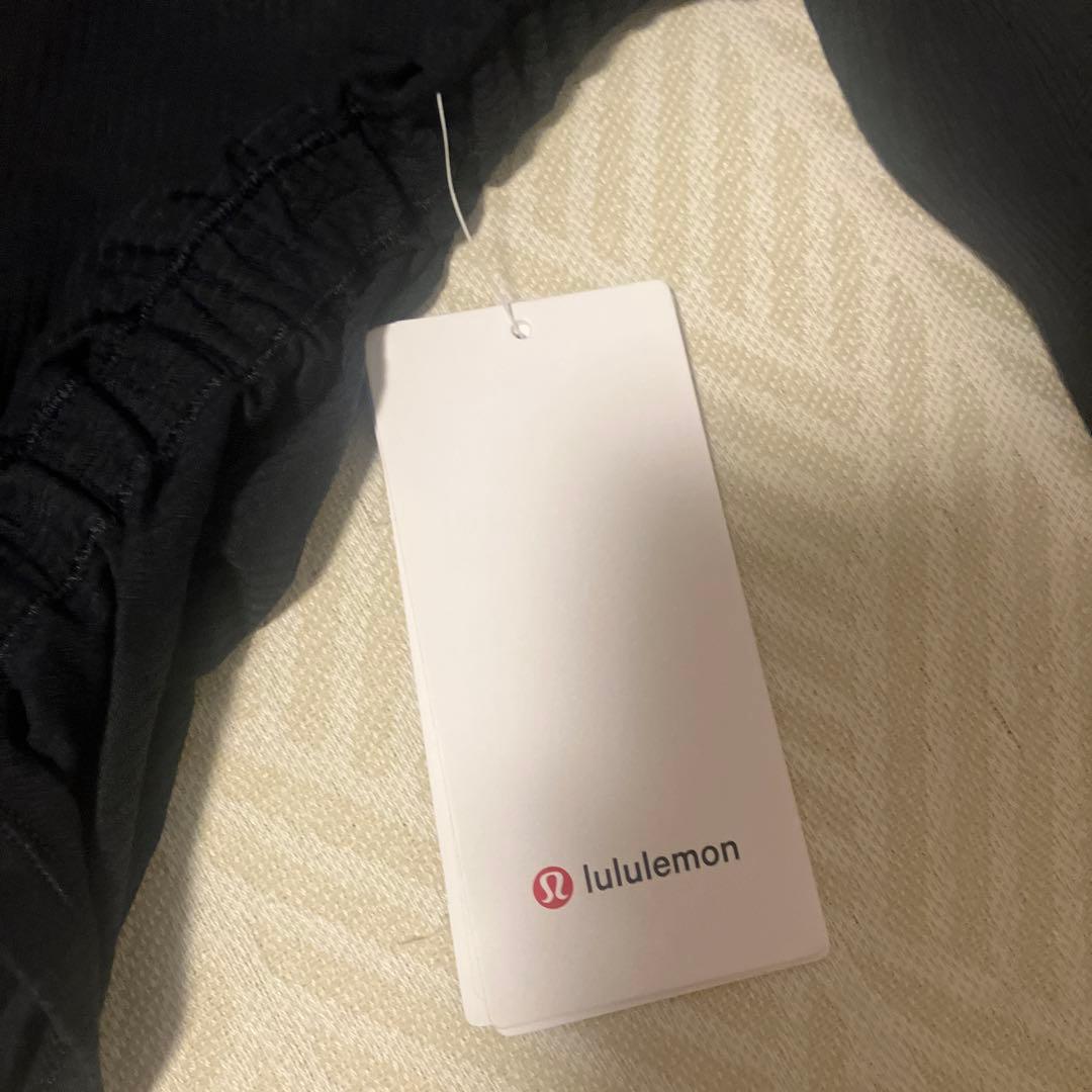 Lululemon ブラック 長袖 ヨガウェア　サイズ4
