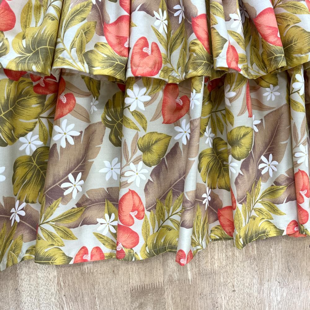 #2238　新品　フラ　フラダンス　75cm　三段フリル　パウスカート　ベージュ