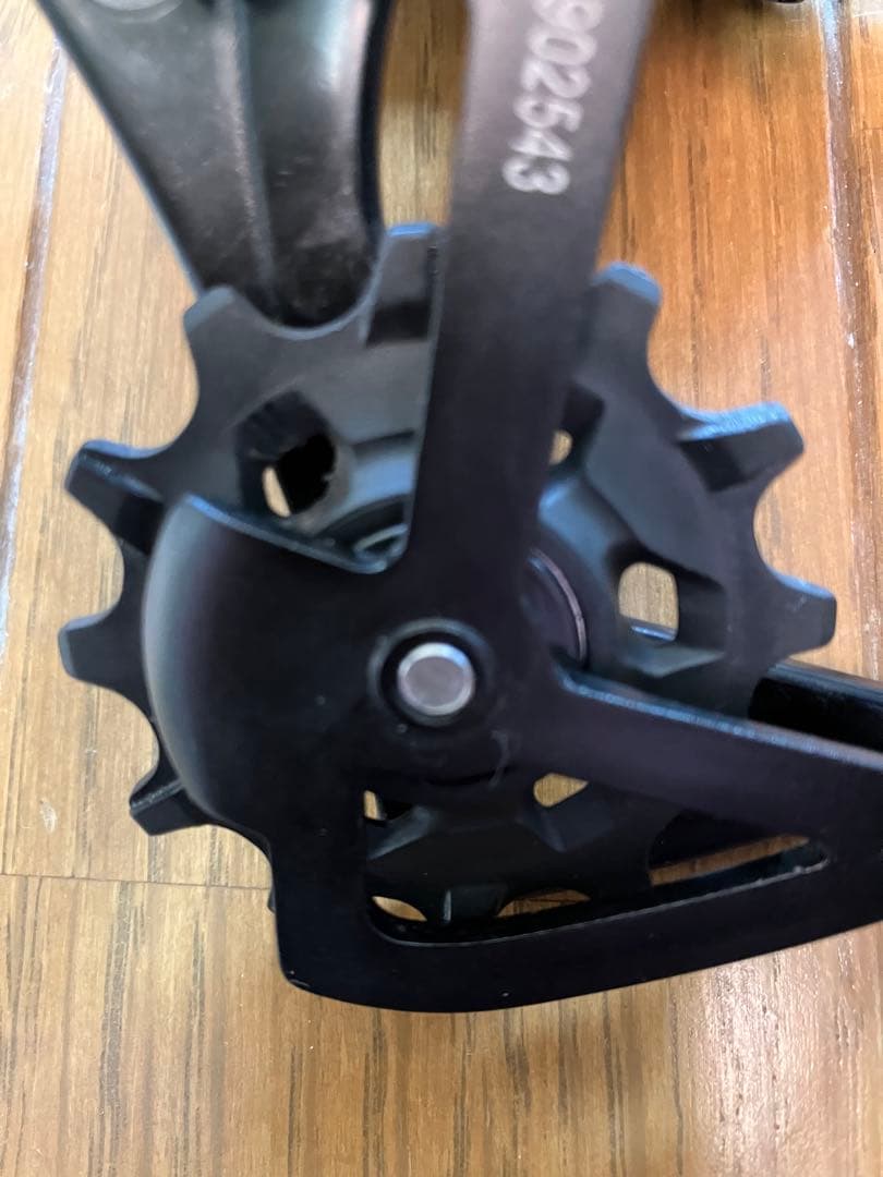 SRAM RIVAL1 リアディレイラー　ミドル（MAX 36T）美品