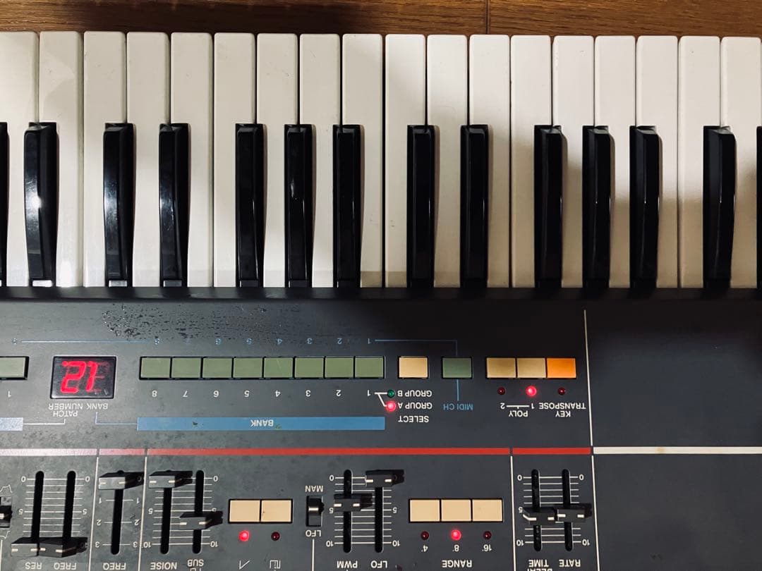 Roland JUNO-106 アナログシンセサイザージャンク