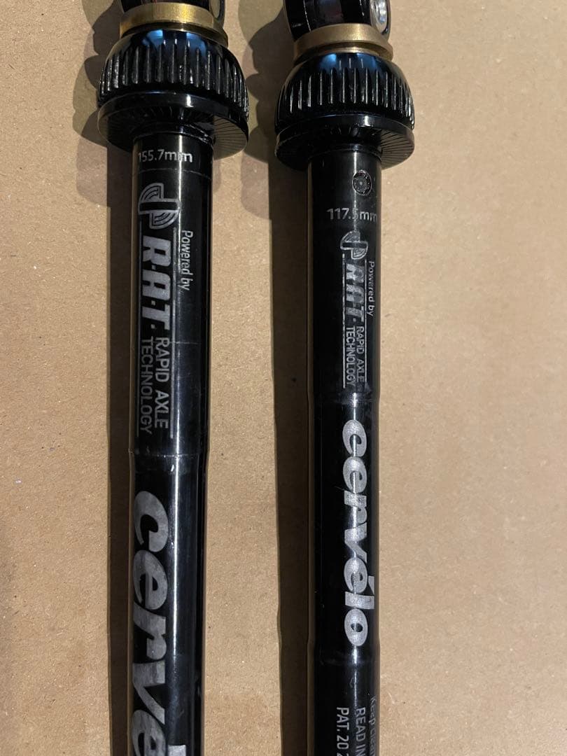 サーヴェロ　R.Ａ.T スルーアクスル　セット　　CERVERO