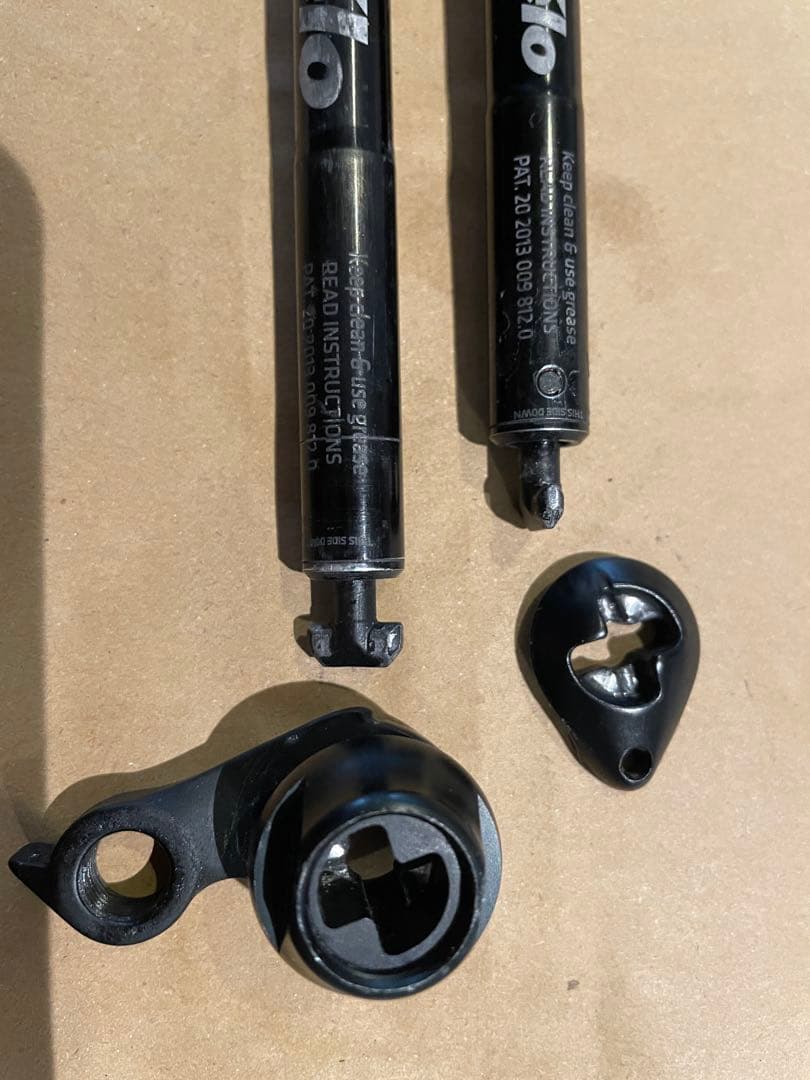 サーヴェロ　R.Ａ.T スルーアクスル　セット　　CERVERO
