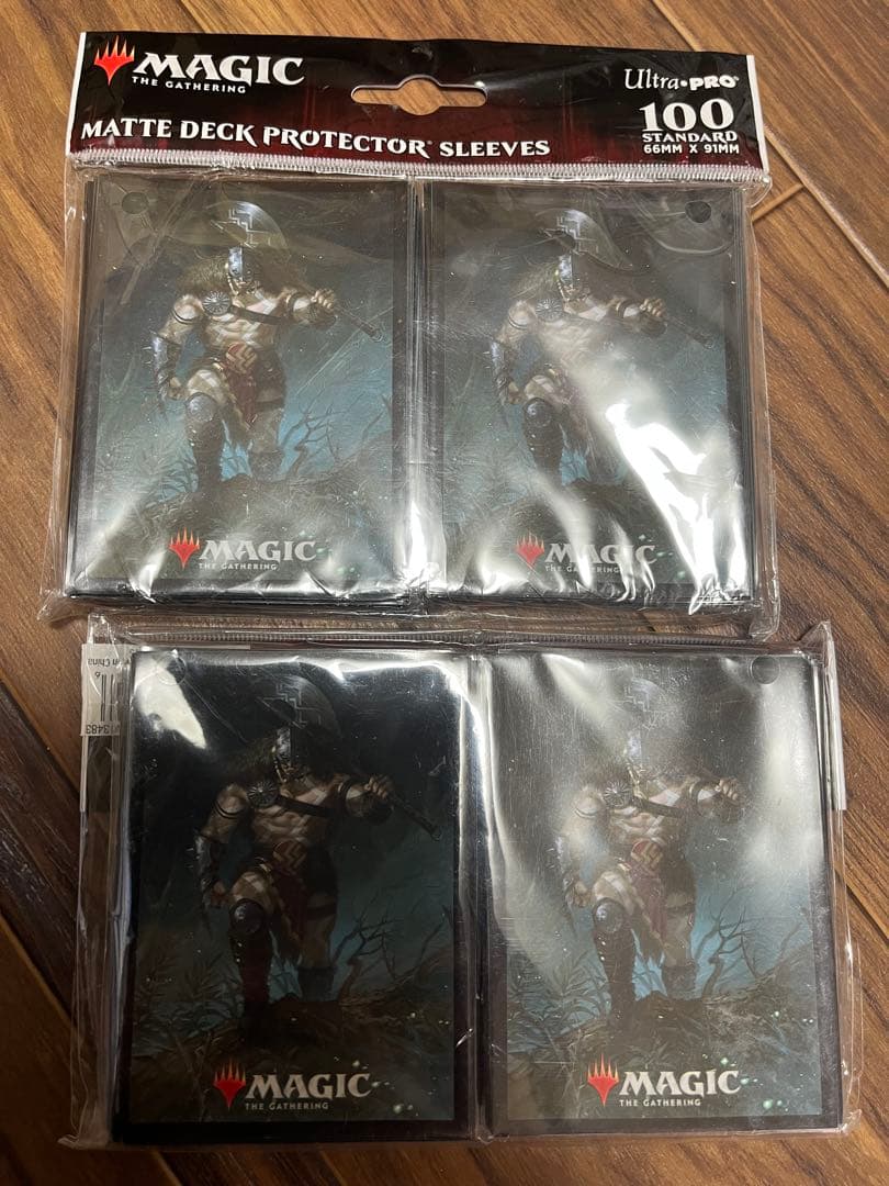 Magic The Gathering マットデッキプロテクター　合計700枚