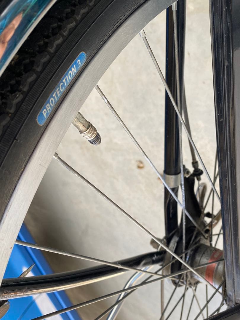 シティサイクル ブラック 前カゴ付き　27インチ