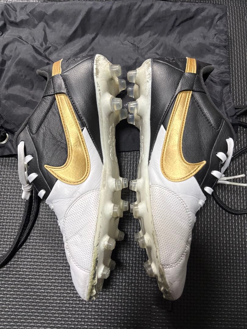サッカースパイクナイキNIKE(ナイキ)PREMIER Ⅲ FG 26.5