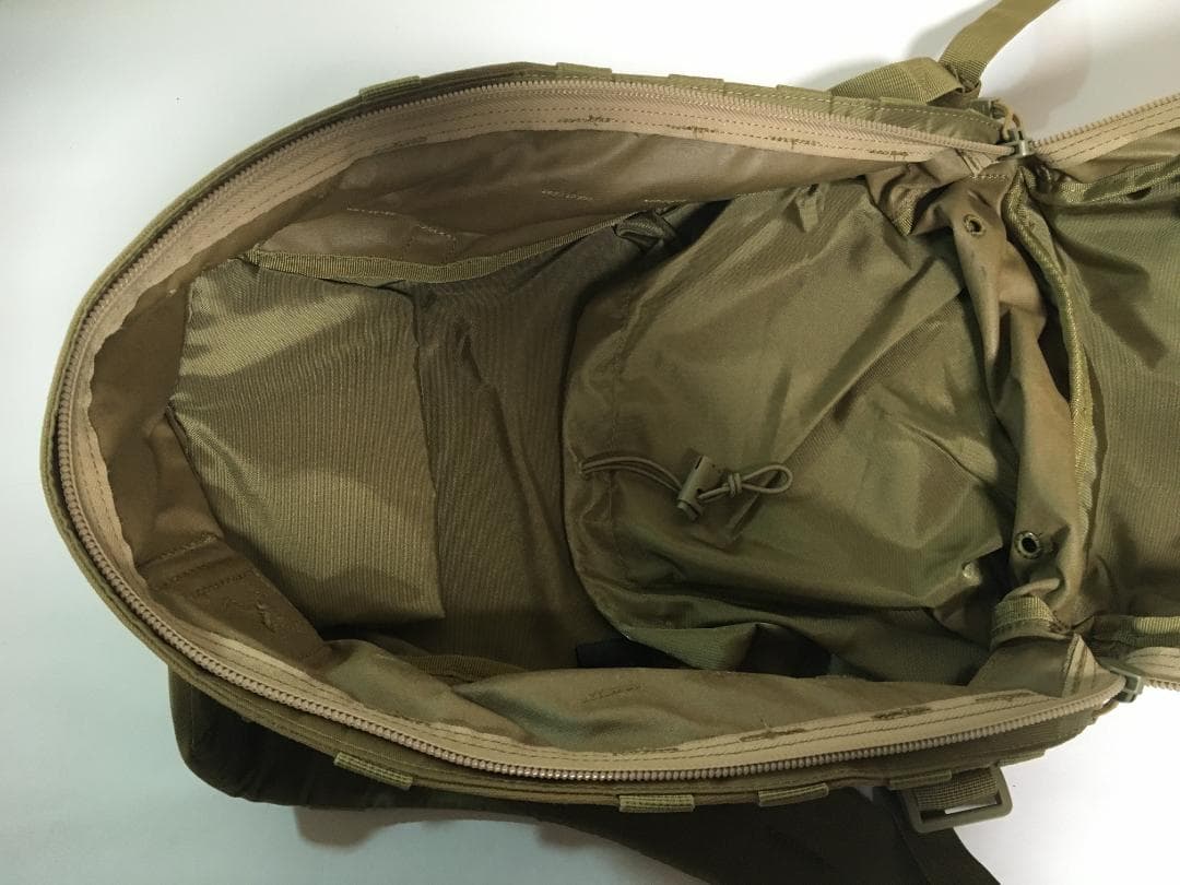 個人装備 RUSH12 BACKPACK 24L Kangaroo