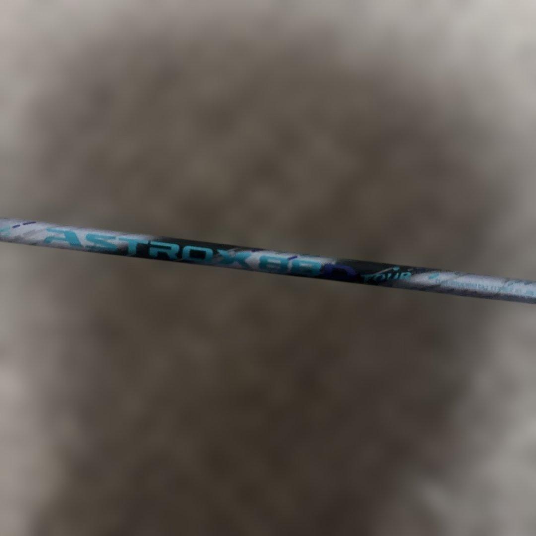 ASTROX 99 バドミントンラケット 4U G5