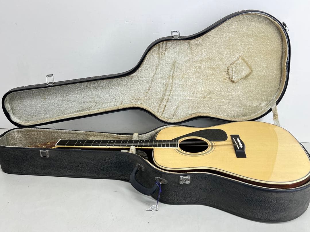 YAMAHA FG-300J 黒ラベル　ビンテージ　ケース付き