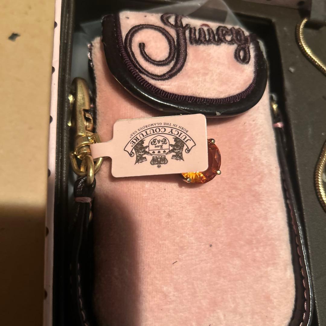 Juicy Couture 携帯電話ケース & ランヤード