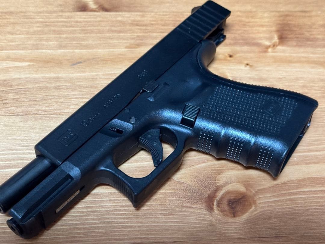 東京マルイガスガンGlock19 GEN4＋ホルスター