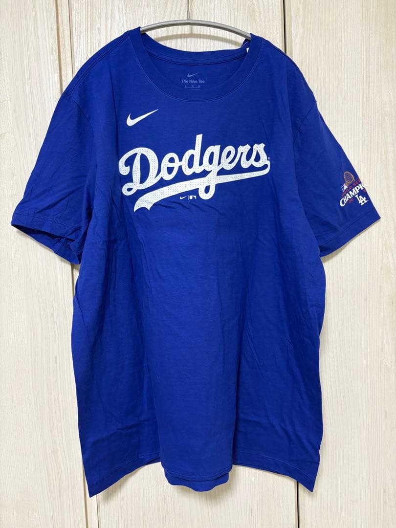 新品未使用⭐︎Tシャツ⭐︎XL⭐︎ドジャース⭐︎べッツ⭐︎ワールドチャンピオン限定完売品