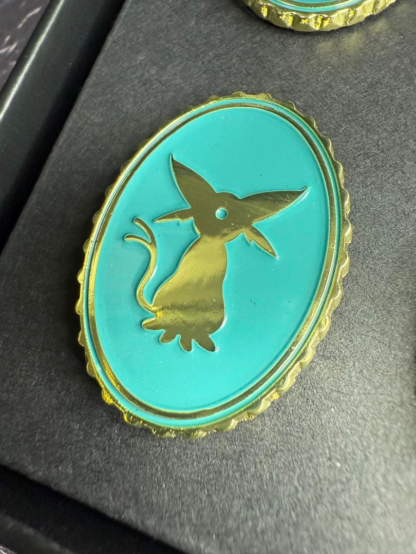 【限定】ポケモン×ロンドン自然史博物館コラボ　ブイズピンバッジセット