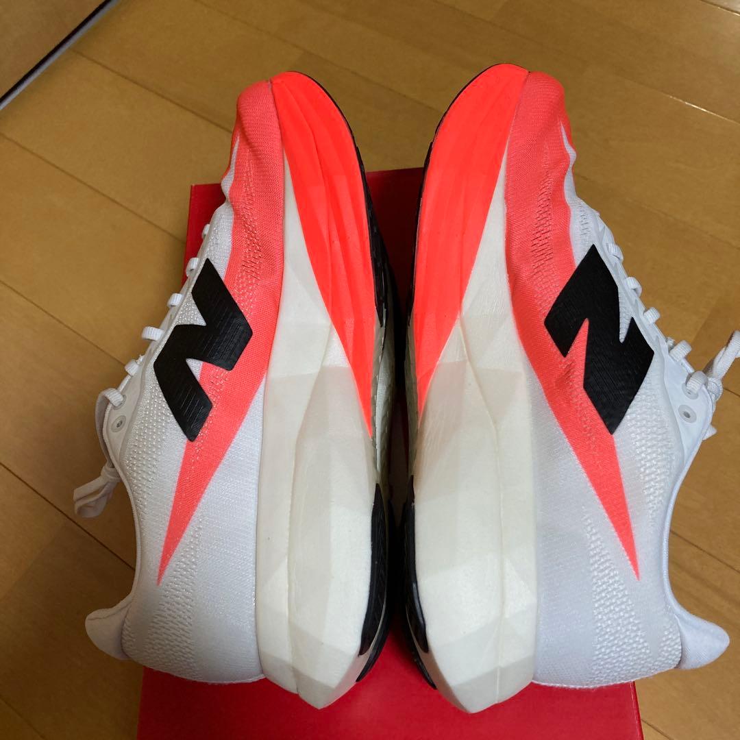New Balance フューエルセル スーパーコンプ エリート v5 26cm