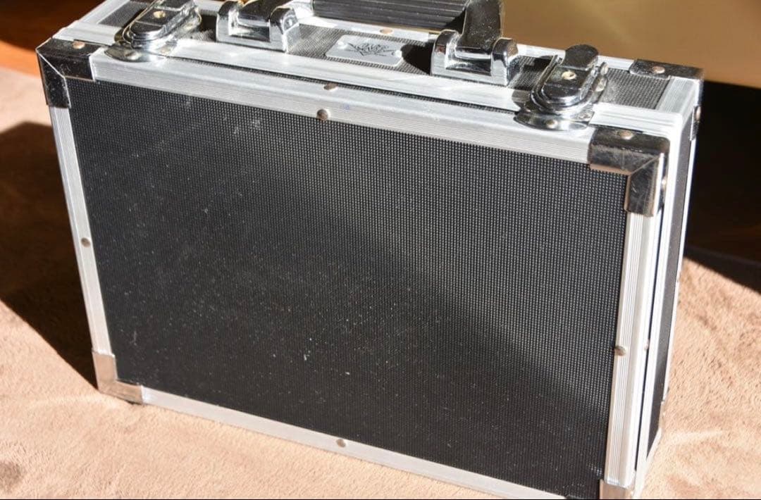Mooer GE200 マルチエフェクター(ハードケース付き)