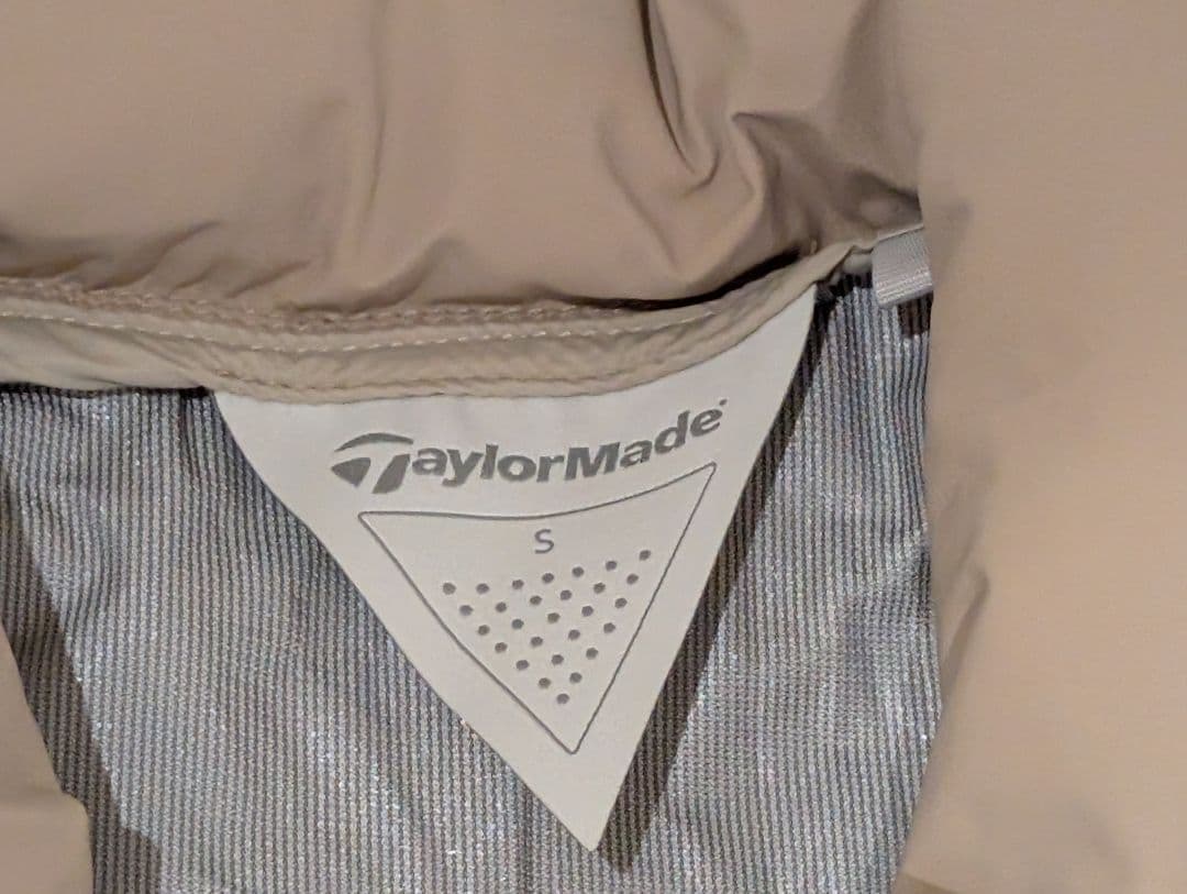 TaylorMade ゴルフレディースアウター ベージュ/ブラック　Sサイズ