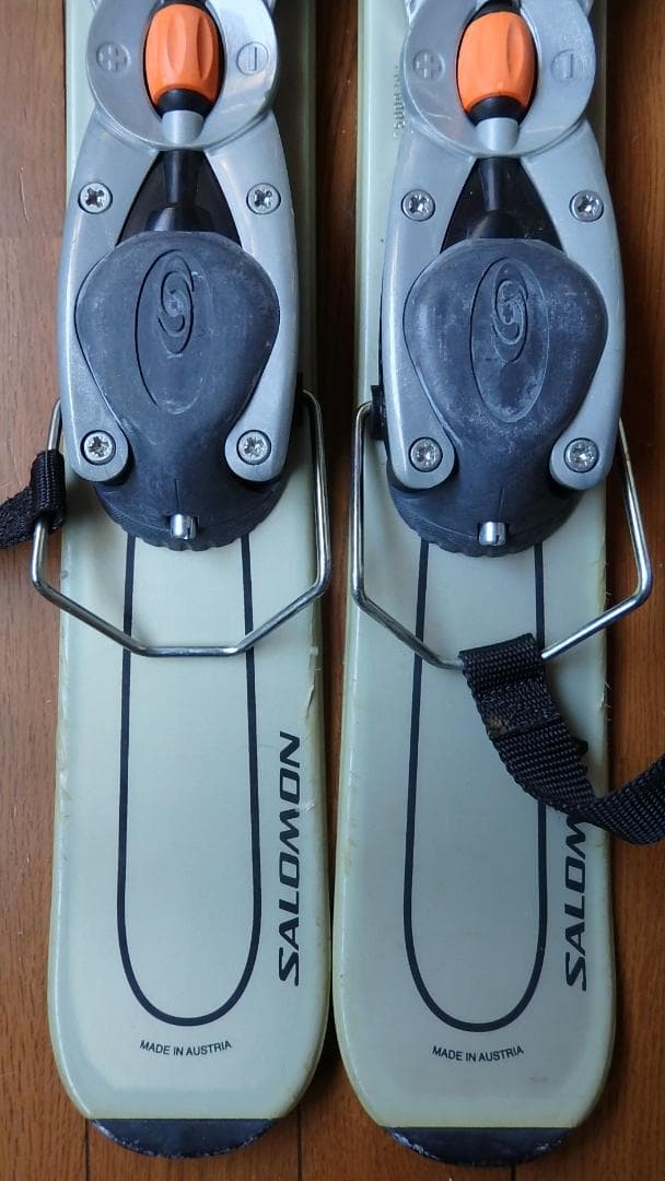 SALOMON,BIGHORN　板約82ｃｍ、ブーツ約27.0～27.5ｃｍ
