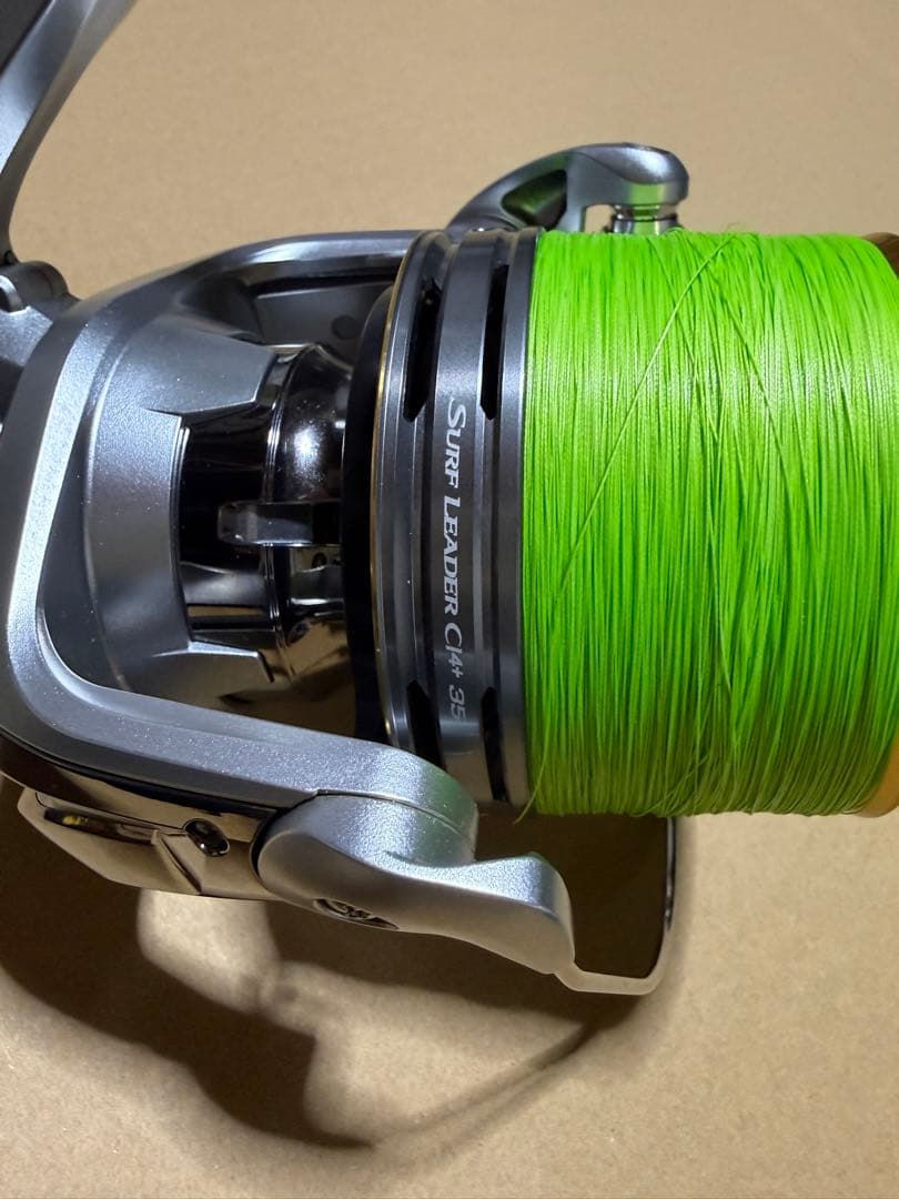 シマノ　サーフリーダー　CI4+ 35 投げ釣り用　スピニングリール