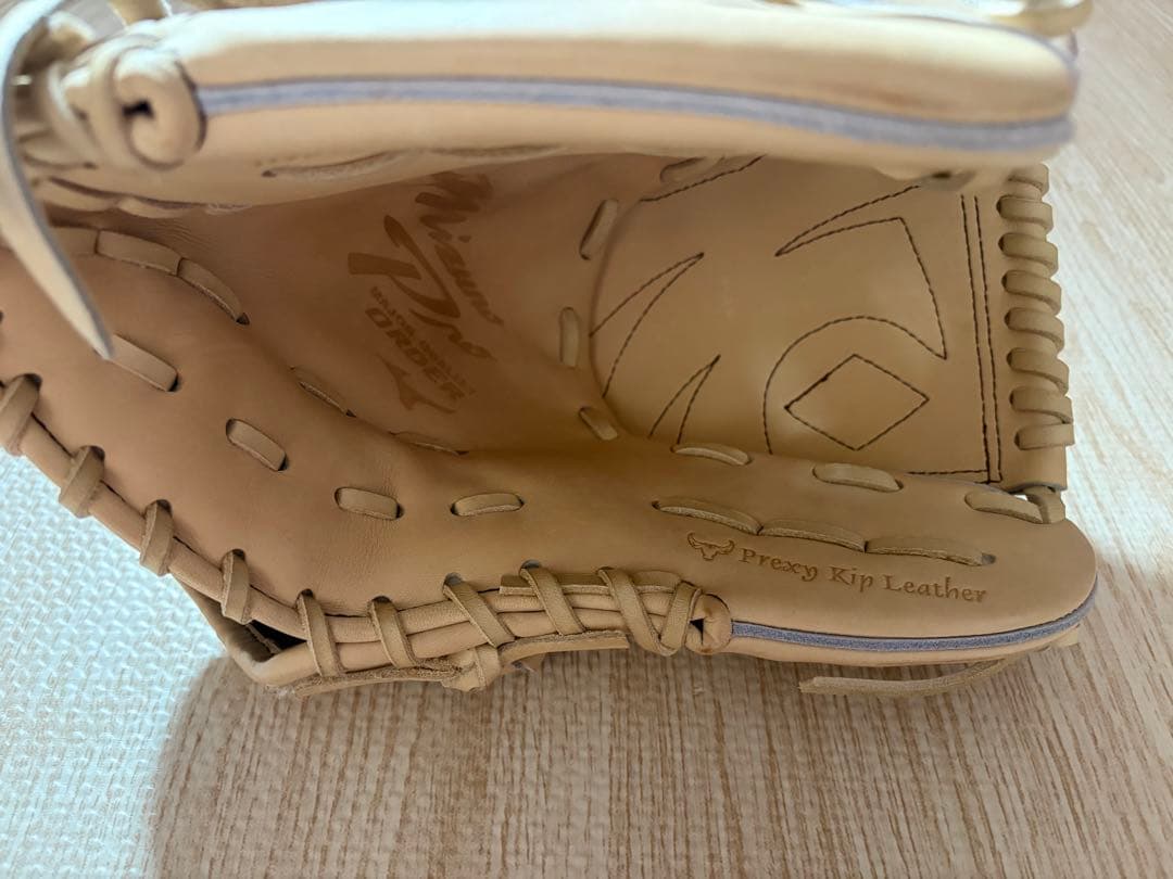 Mizuno Pro 硬式オーダー投手用　波賀製