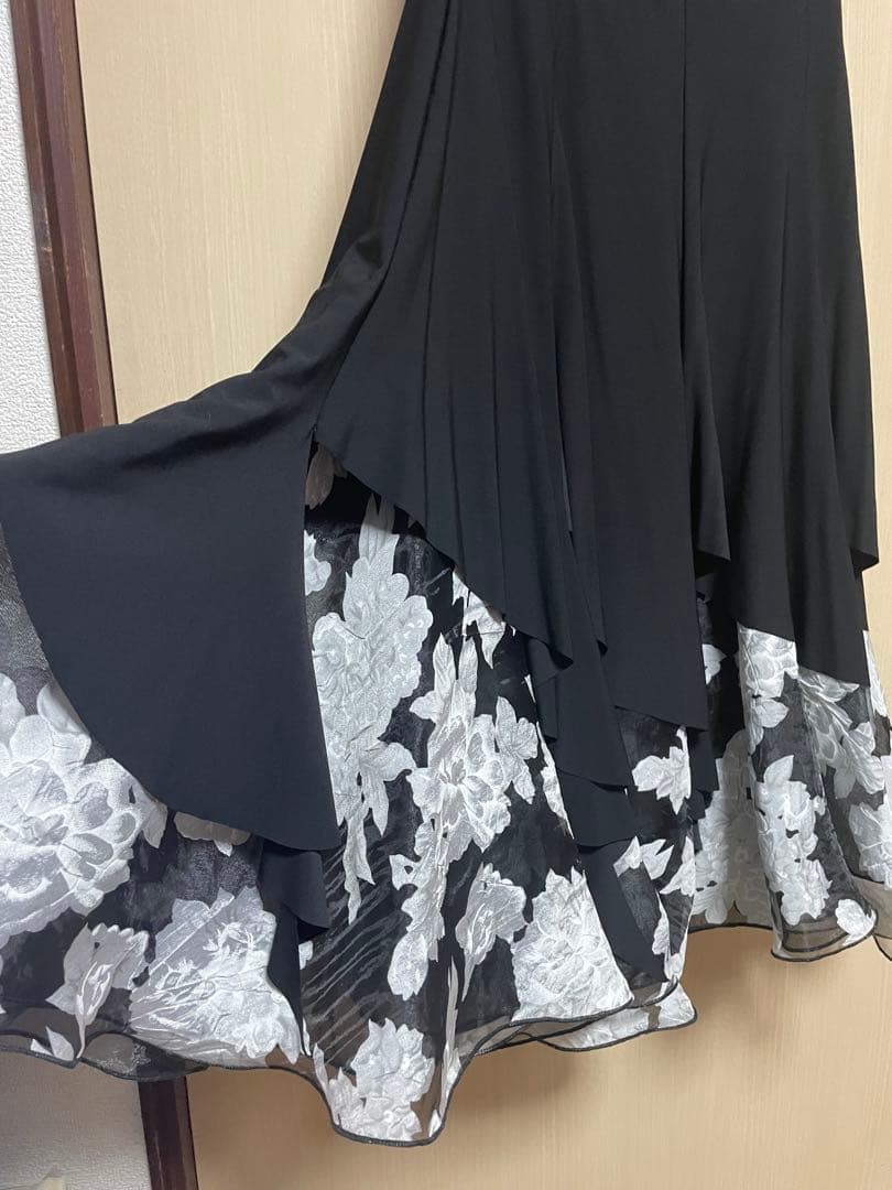 Leirena 社交ダンス スカート 黒 花柄 ふんわりロングスカート 未使用品
