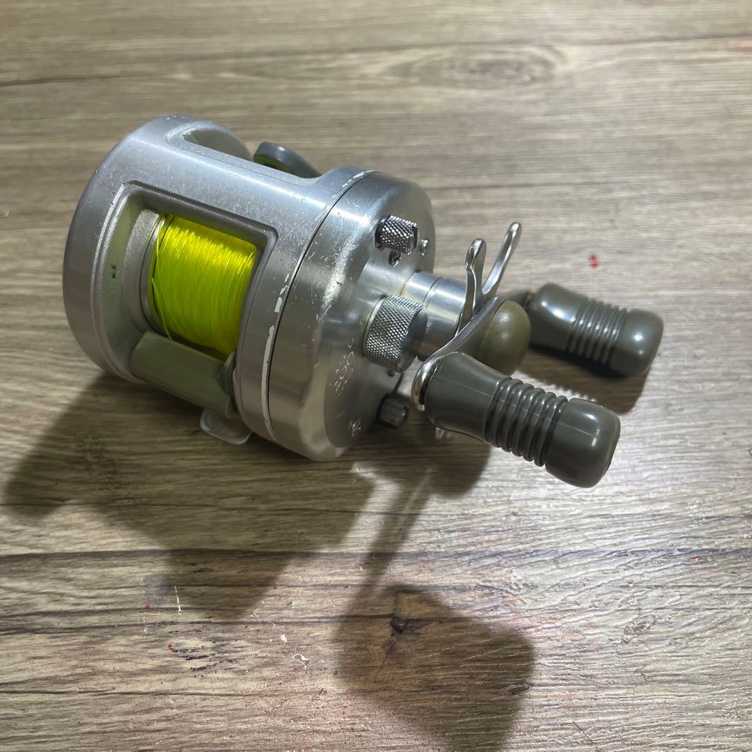 『値下げ可能』SHIMANO 92カルカッタコンクエスト200