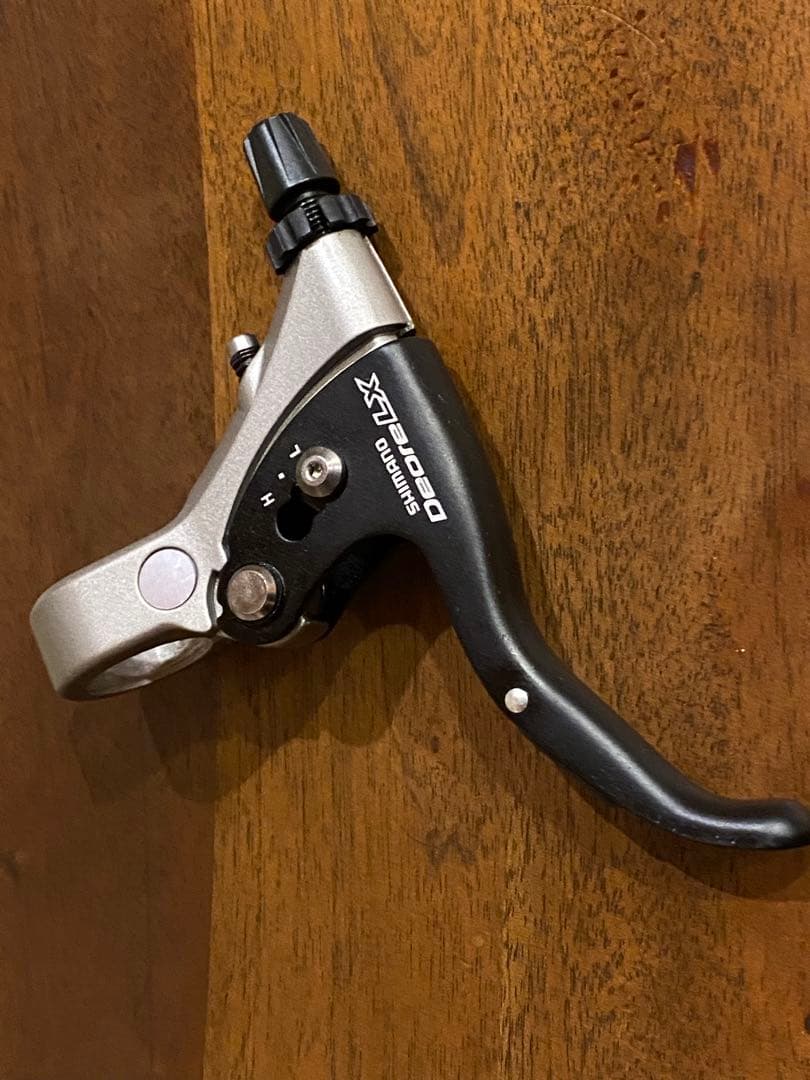 新品シマノ Deore LX ブレーキレバー BL-M571 (3段階調節可)
