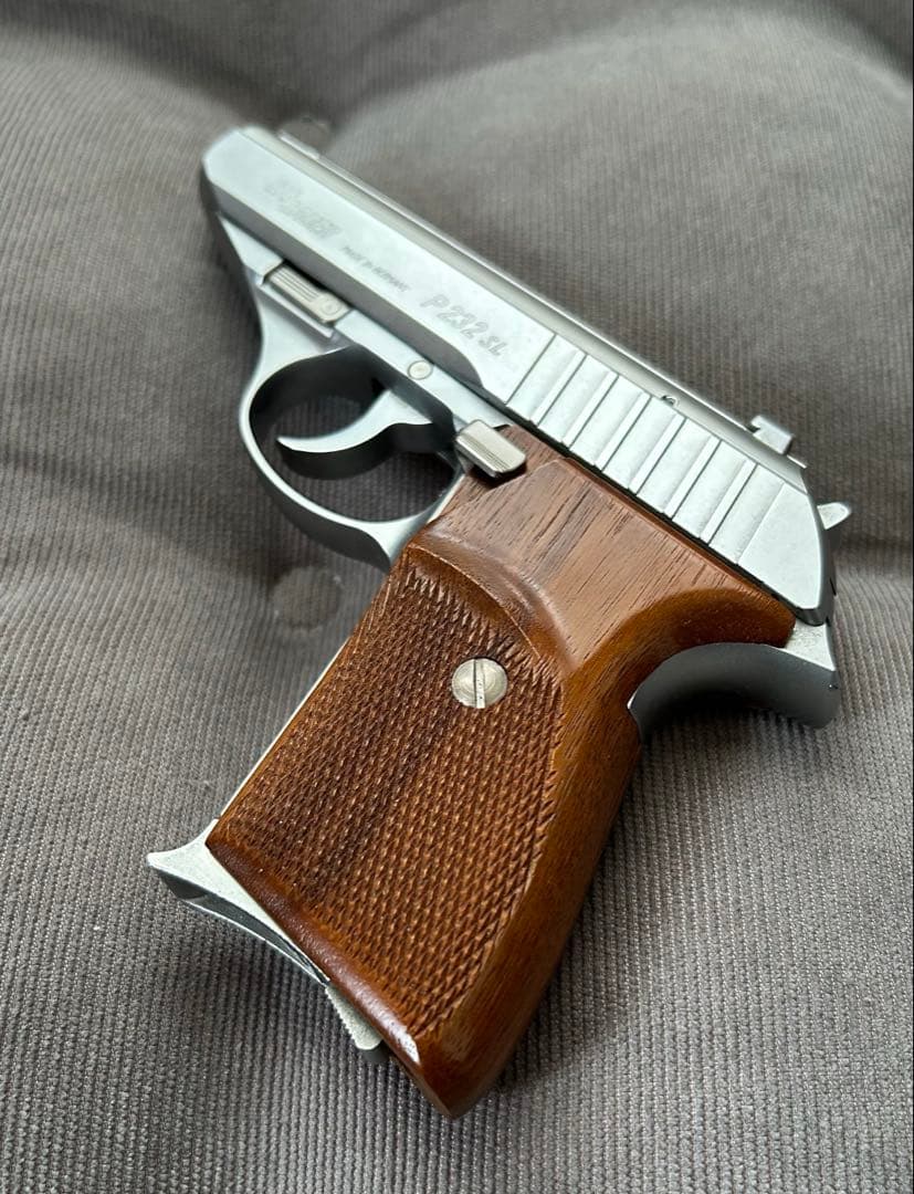 【KSC】SIG P232SL レア物木製グリップ付き‼️