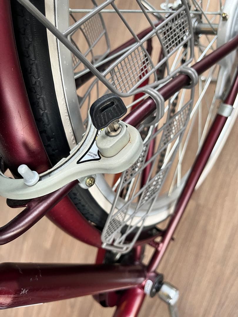 ワインレッド シティサイクル 前カゴ付き