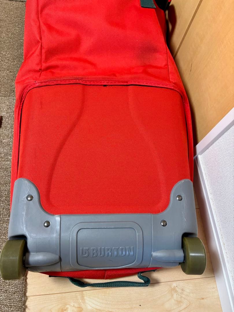 Burton スノーボードバッグ 赤　キャスター付き