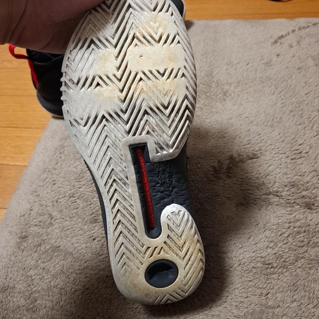 UNDER ARMOUR バッシュ29センチ ブラック/レッド