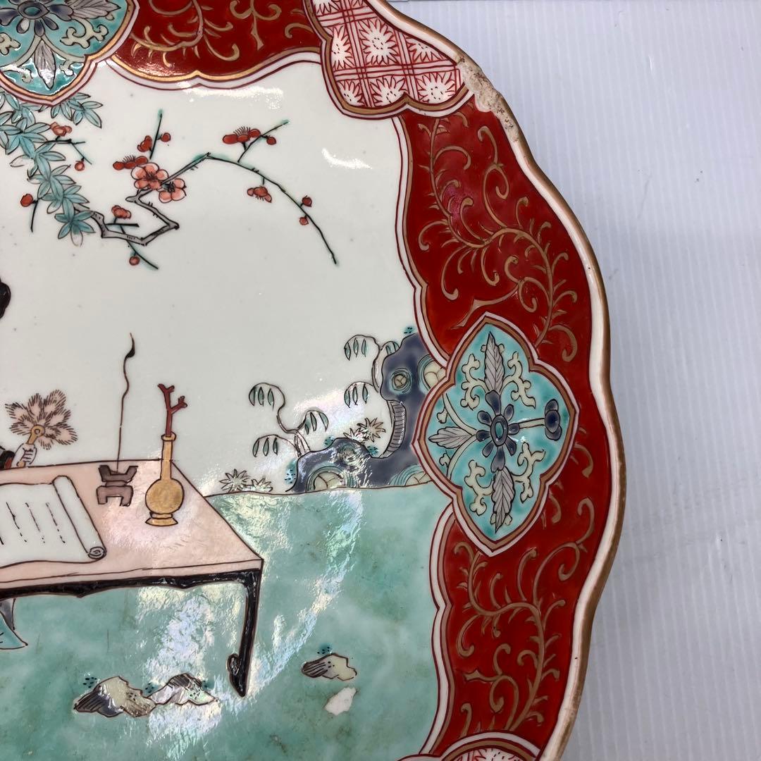 【希少】江戸後期？ 古伊万里 色絵 唐人図 大皿 径約32cm 輪花皿 骨董品