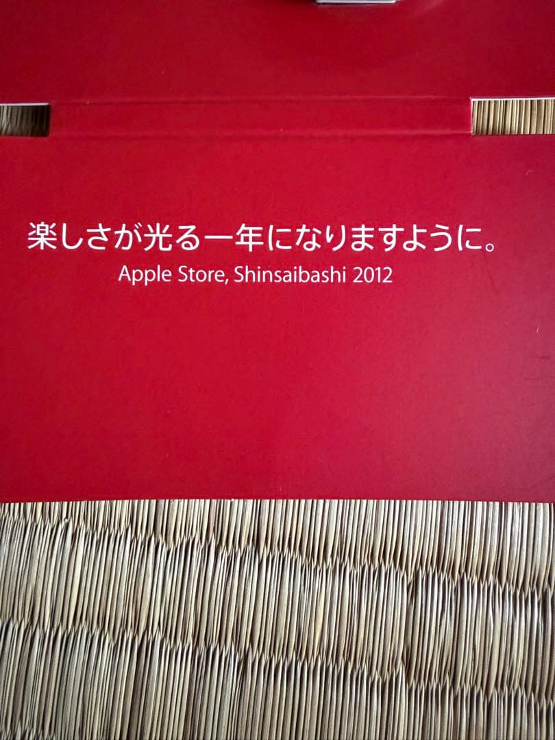【レア】Apple 2012 lucky bagの缶バッジ