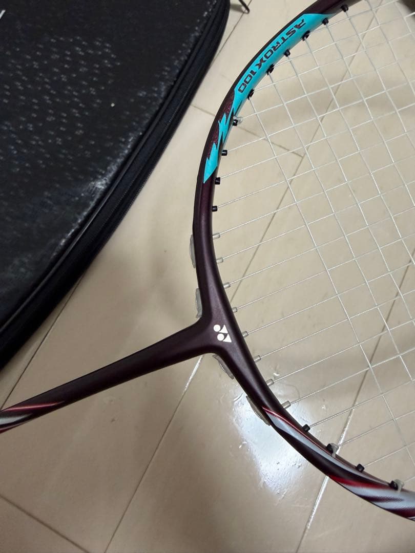 極美品 YONEX ASTROX 100 ZZ 4U5バドミントンラケット