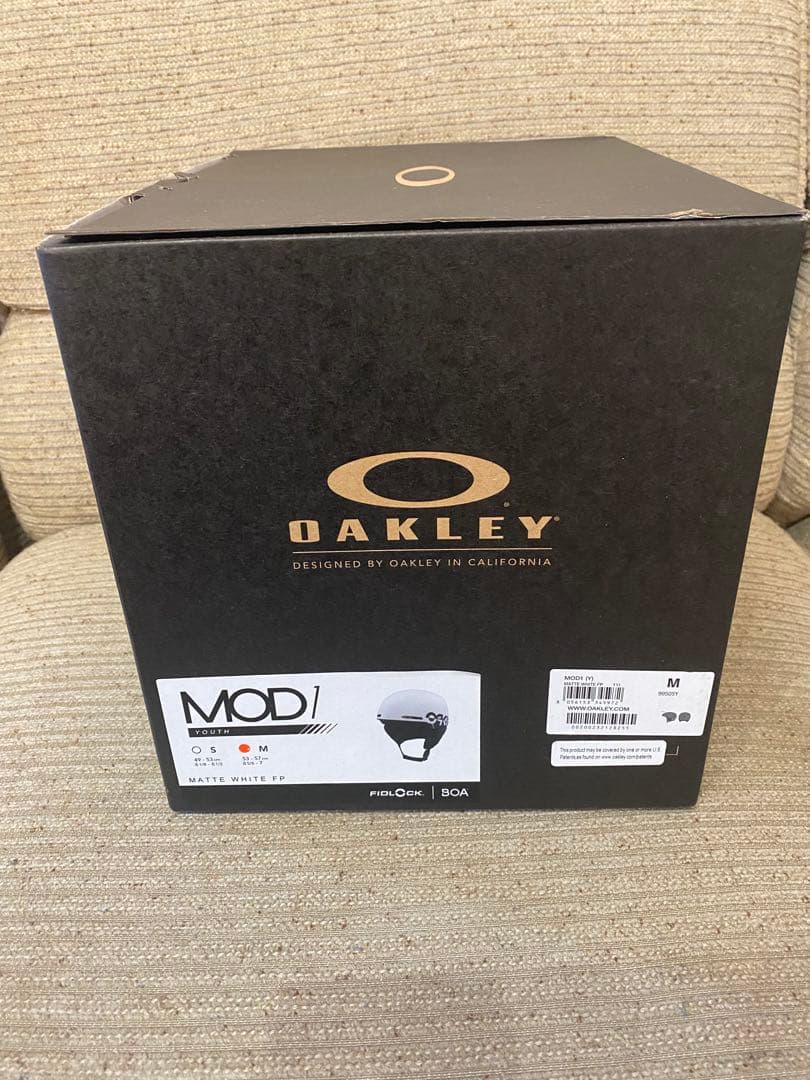 由紀子オークリー OAKLEY MOD1-YOUTH MATTEWHITE