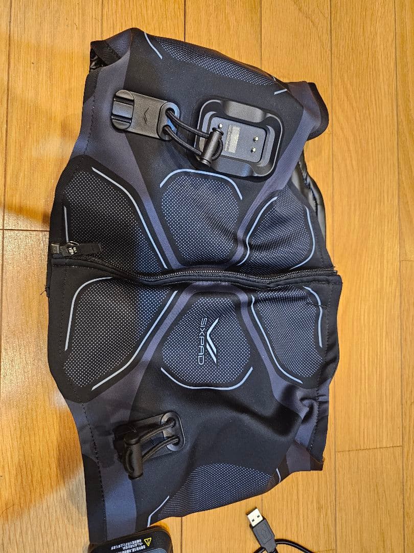 【中古】シックスパッド コアベルト 2 Lサイズ　専用コントローラー付