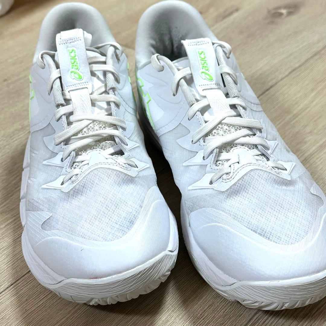 アシックス　バスケットシューズ ホワイト UNPREARS 2 LOW ２７.５
