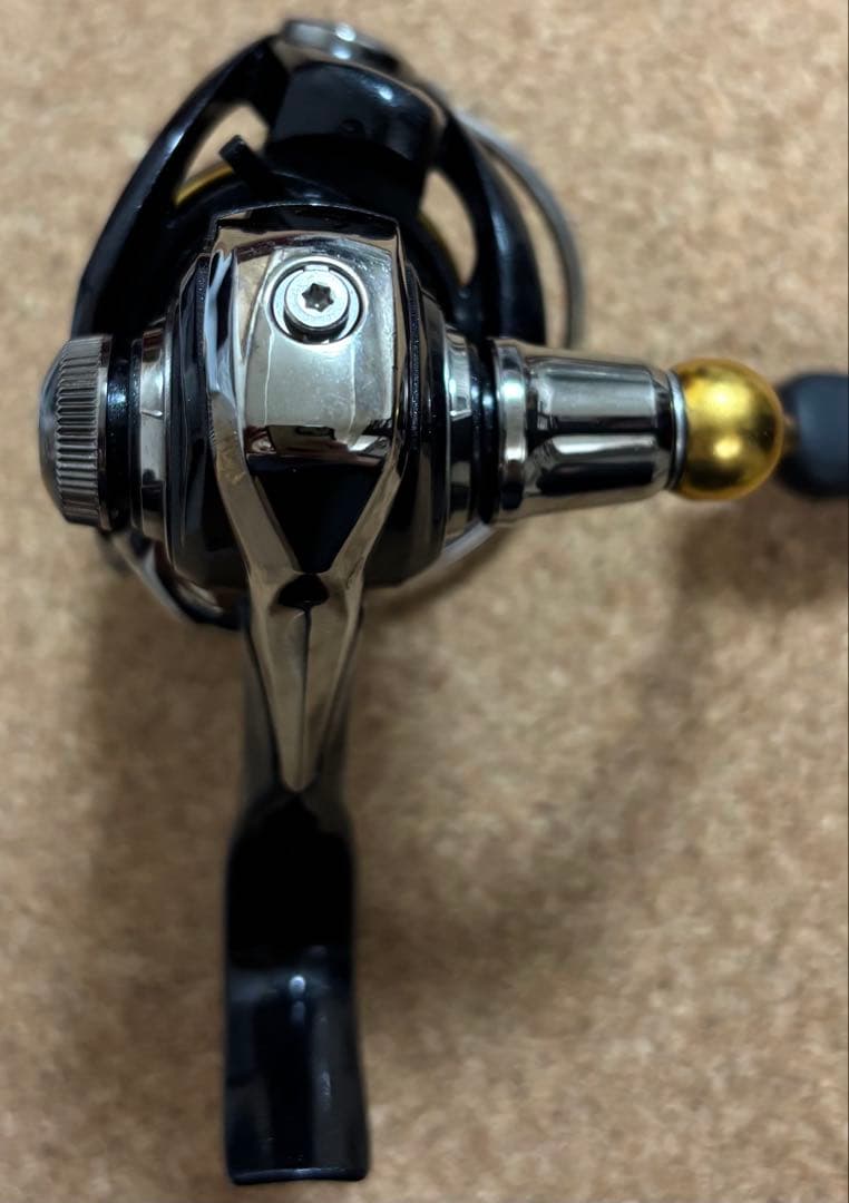 （美品）【DAIWA】18 LEGALIS レガリス LT2000S-XH