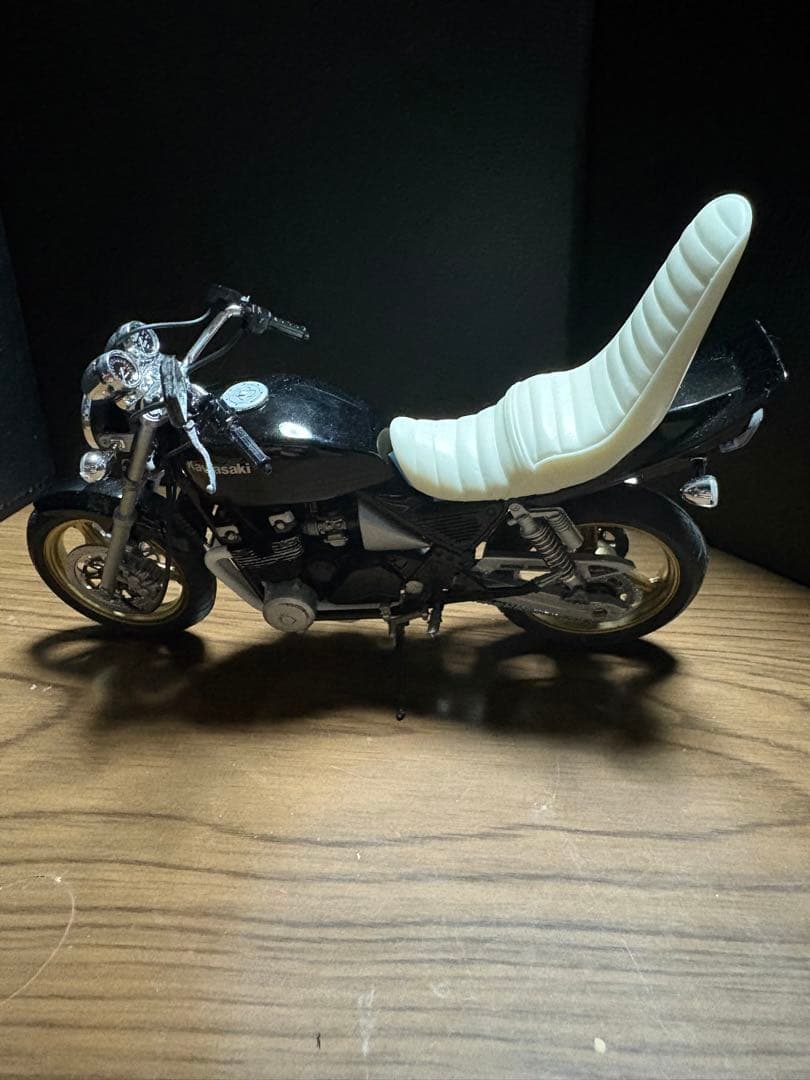 kawasaki ゼファーχ 1/12スケールプラモデル