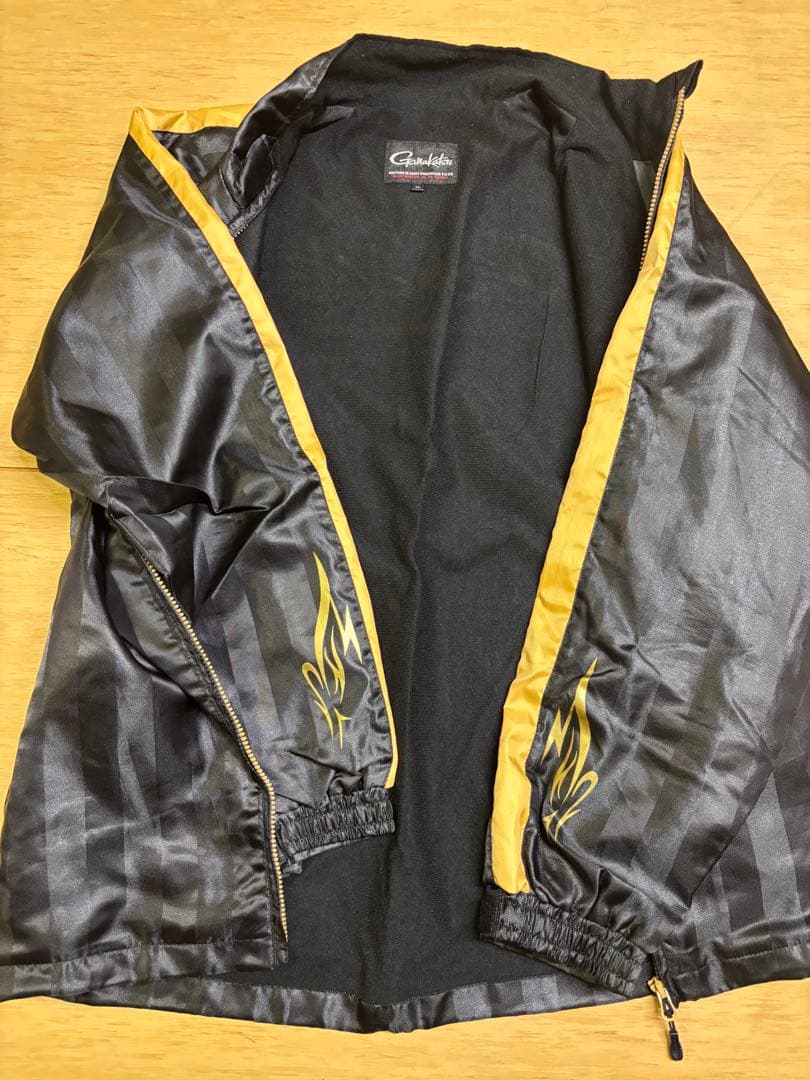 がまかつ　gamakatsu フィッシングスーツ黒/金XL GM-3401