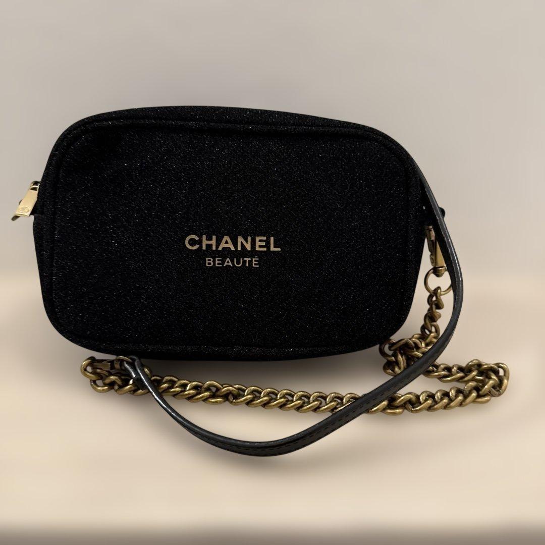 新品 CHANEL ノベルティ チェーンとチャーム付きポーチ ショルダーバッグ