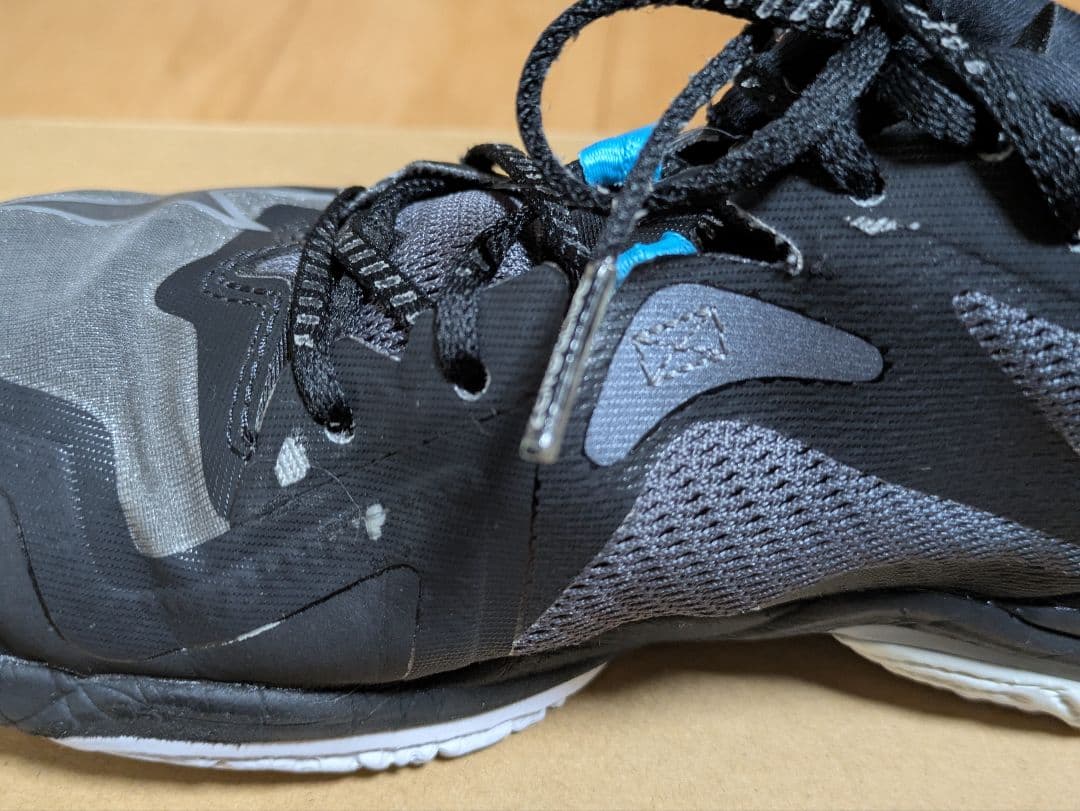 シューズ Mizuno WAVE LIGHTNING Z8 25.0cm