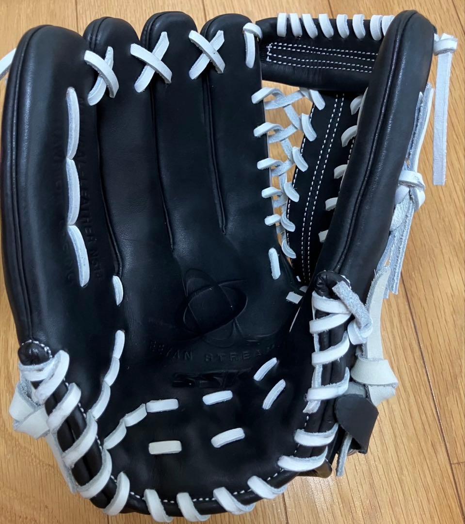 新品未使用品 ssk エエヤンストリーム　軟式　エナメル　左投げ用
