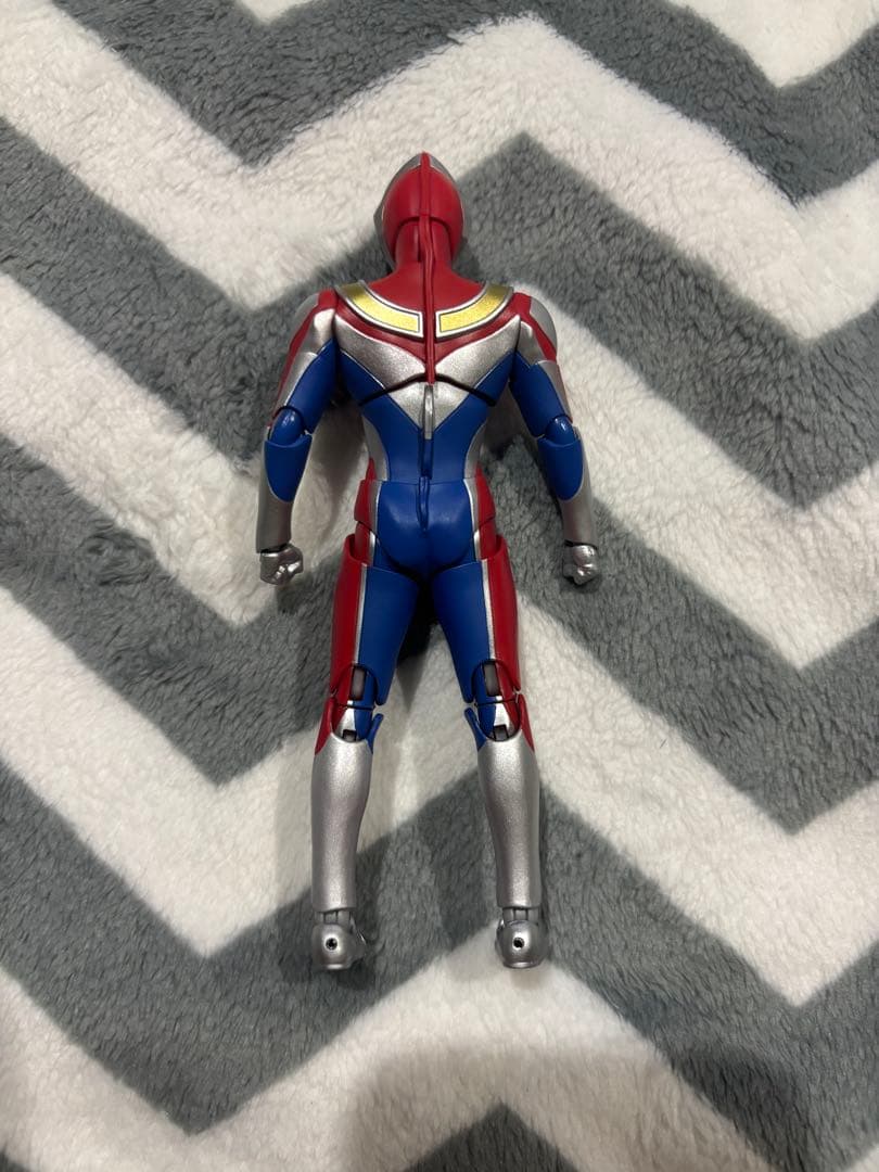 ウルトラマンダイナ　真骨彫製法